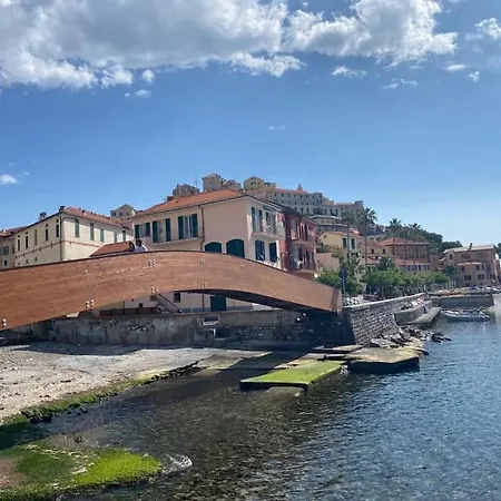 A 10 Metri Dal Mare Imperia